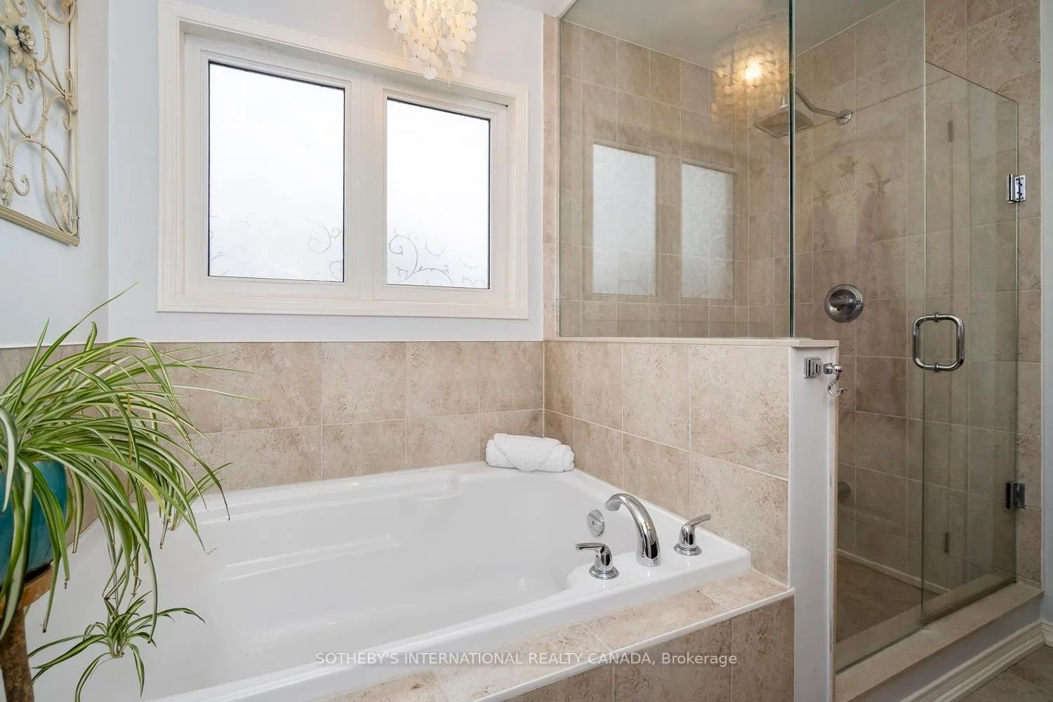 Photo 37 of 114 Strandmore Circle, Whitby, Brooklin — HOMEH