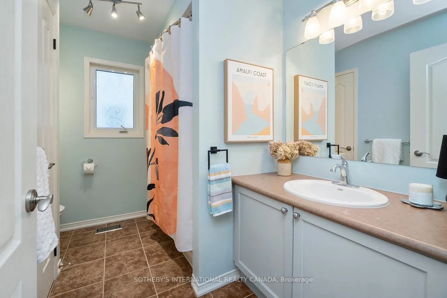 Photo 42 of 114 Strandmore Circle, Whitby, Brooklin — HOMEH