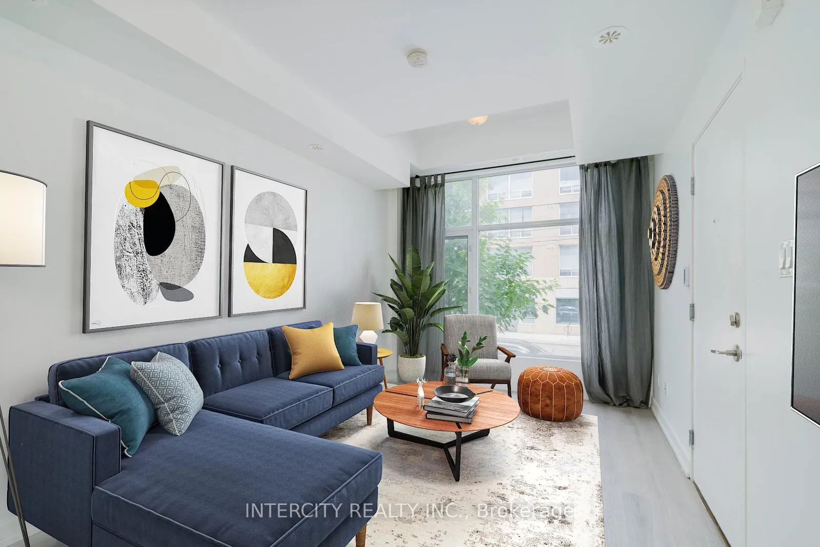 Photo 3 of Unit 5, 1321 Gerrard Street E, Toronto, Greenwood-Coxwell — HOMEH