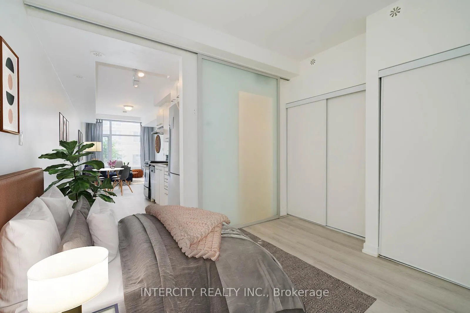 Photo 10 of Unit 5, 1321 Gerrard Street E, Toronto, Greenwood-Coxwell — HOMEH