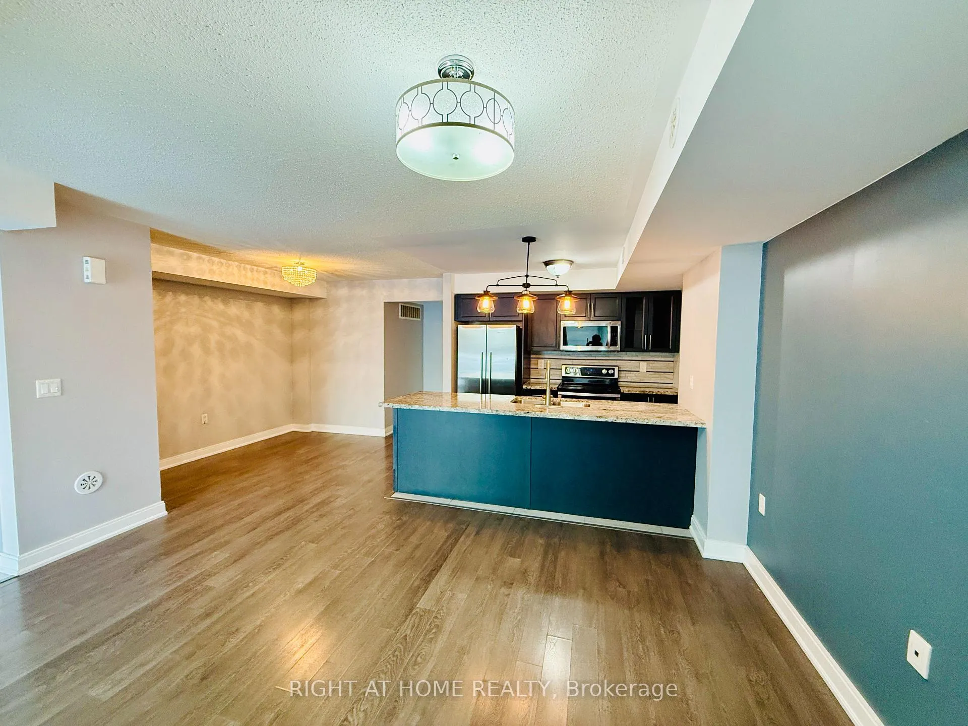 Front of Unit 73, 100 Dufay Road