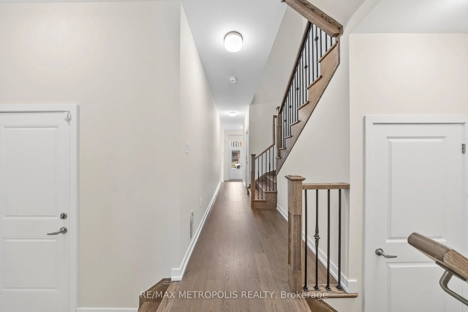 Photo 16 of 38 Singhampton Road, Vaughan, Kleinburg — HOMEH