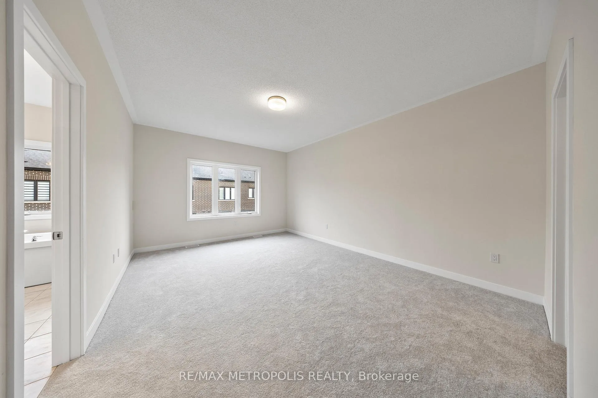 Photo 22 of 38 Singhampton Road, Vaughan, Kleinburg — HOMEH