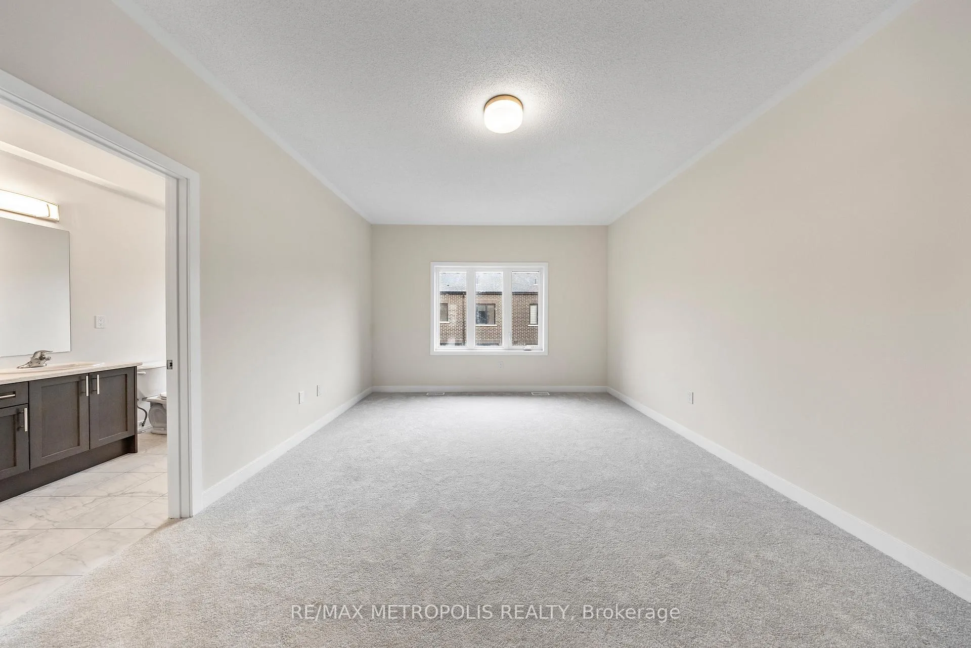 Photo 23 of 38 Singhampton Road, Vaughan, Kleinburg — HOMEH