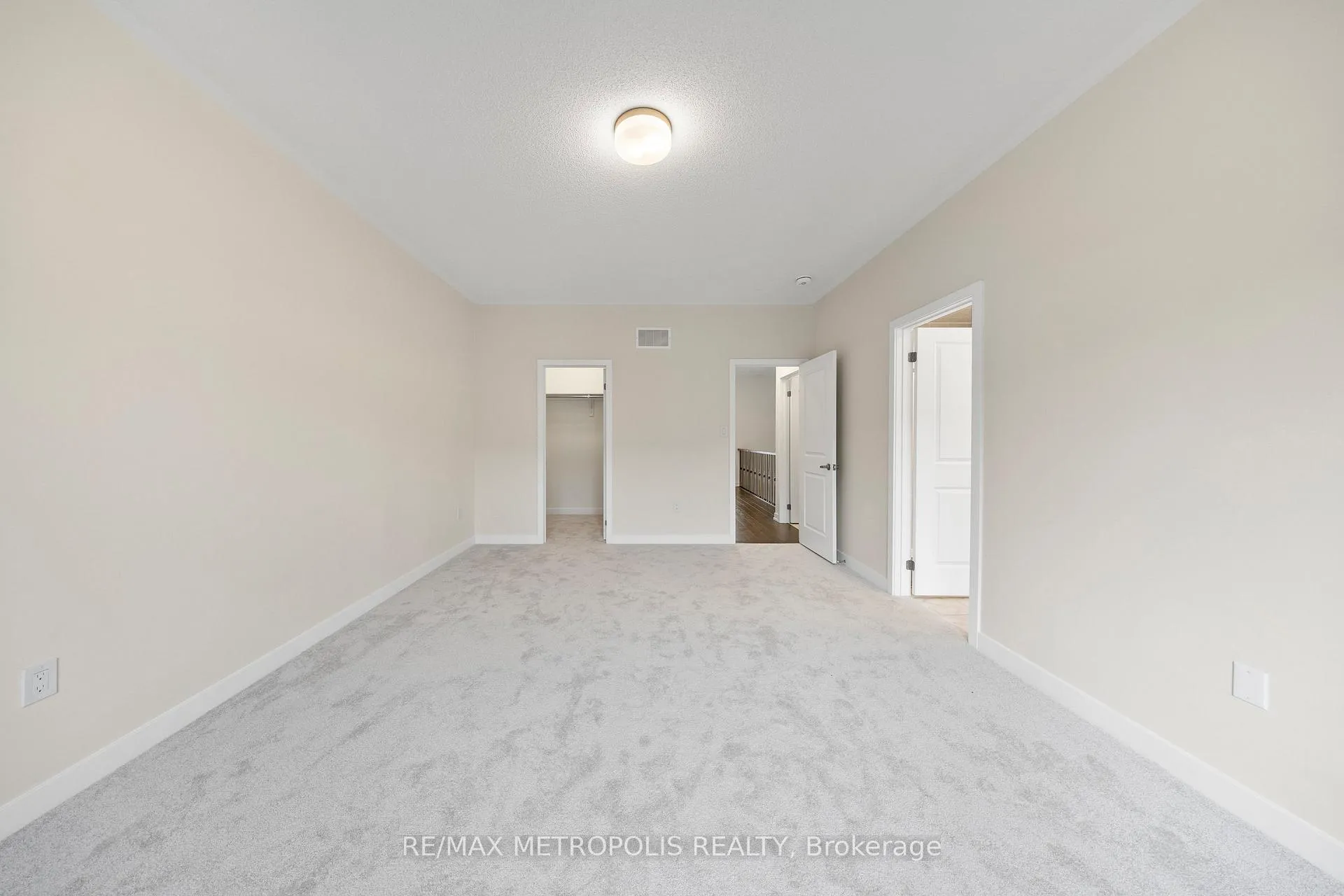 Photo 24 of 38 Singhampton Road, Vaughan, Kleinburg — HOMEH