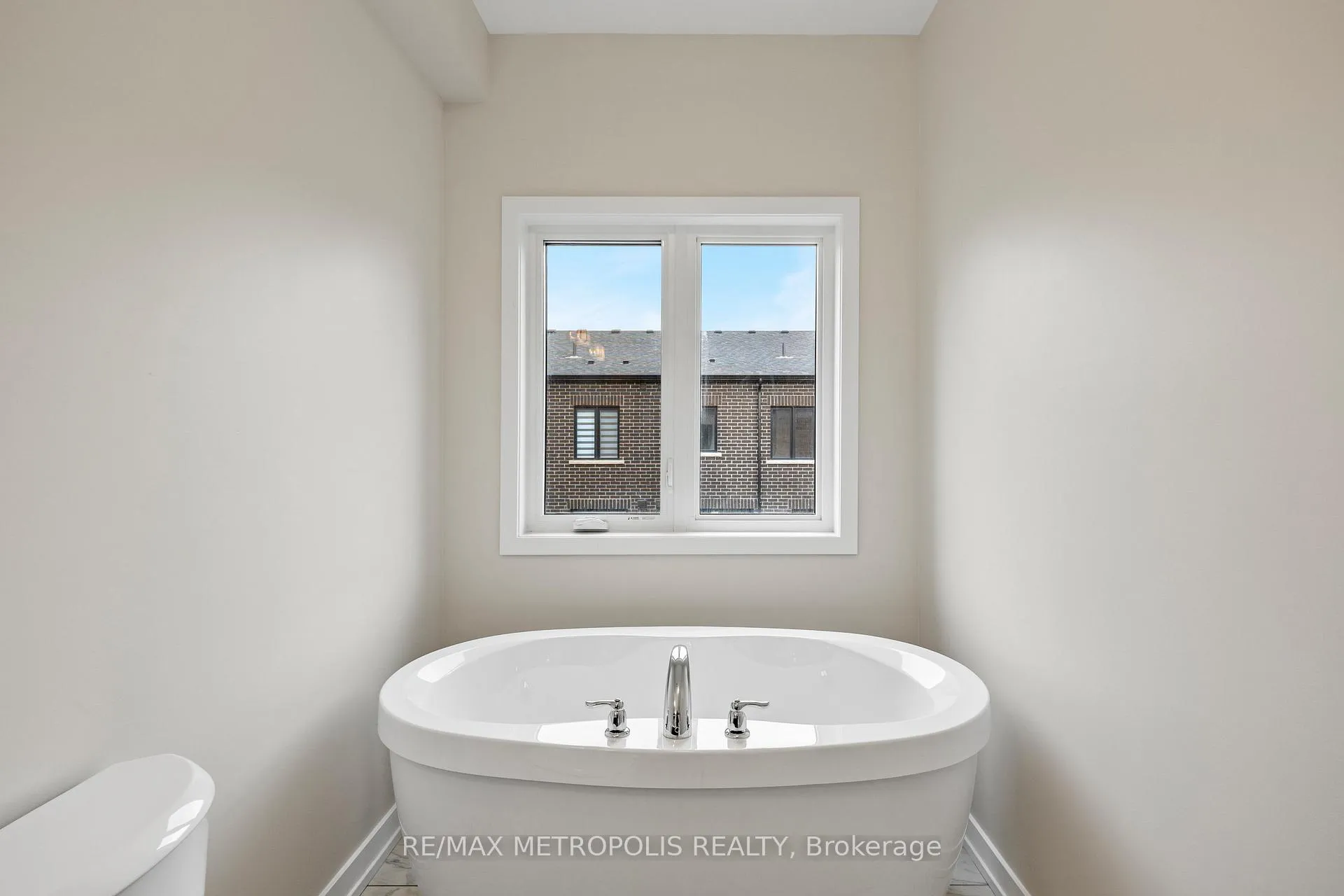 Photo 27 of 38 Singhampton Road, Vaughan, Kleinburg — HOMEH