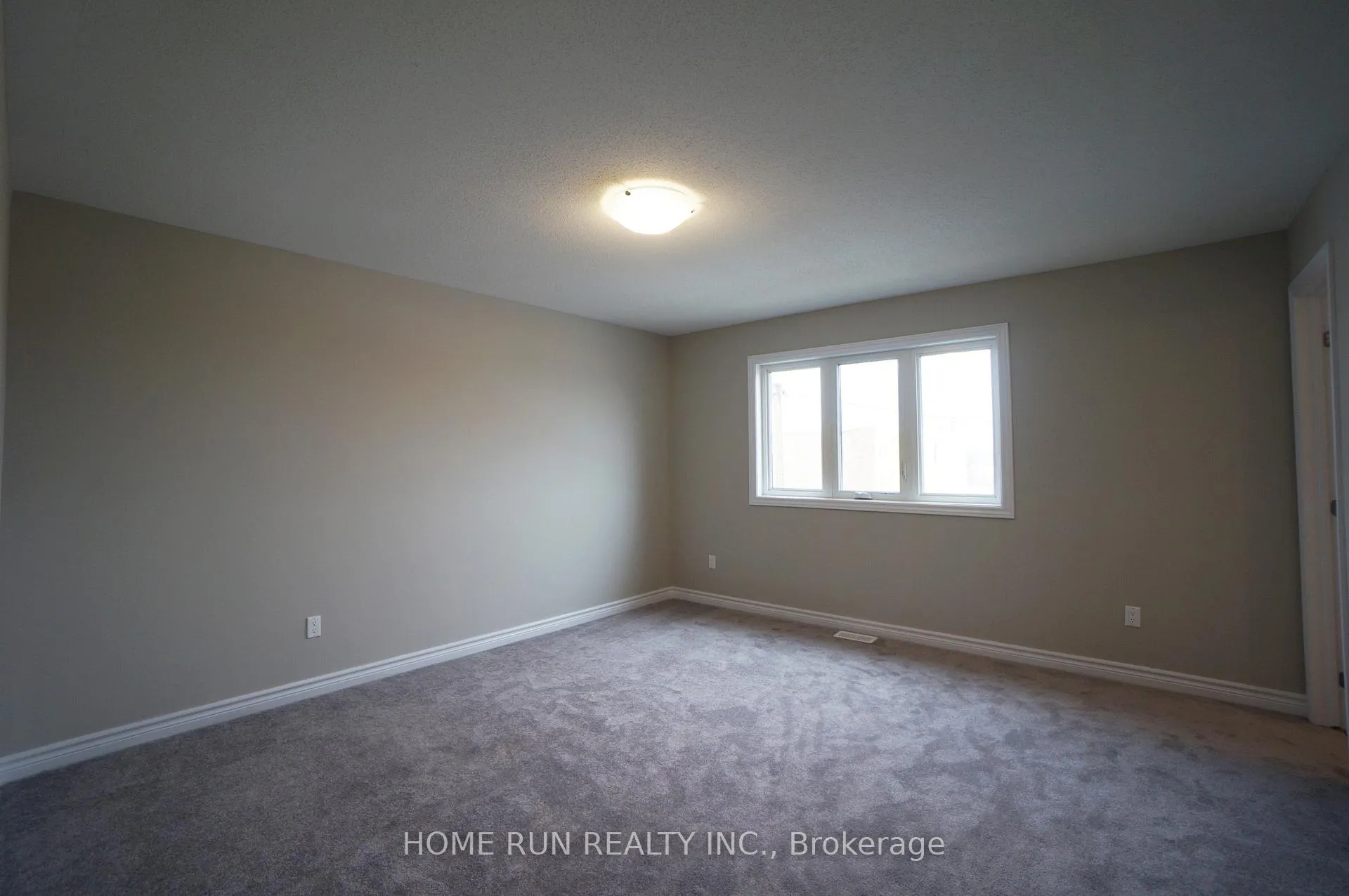 Photo 5 of 2472 Waterlilly Way, Ottawa, Barrhaven - Heritage Park — HOMEH