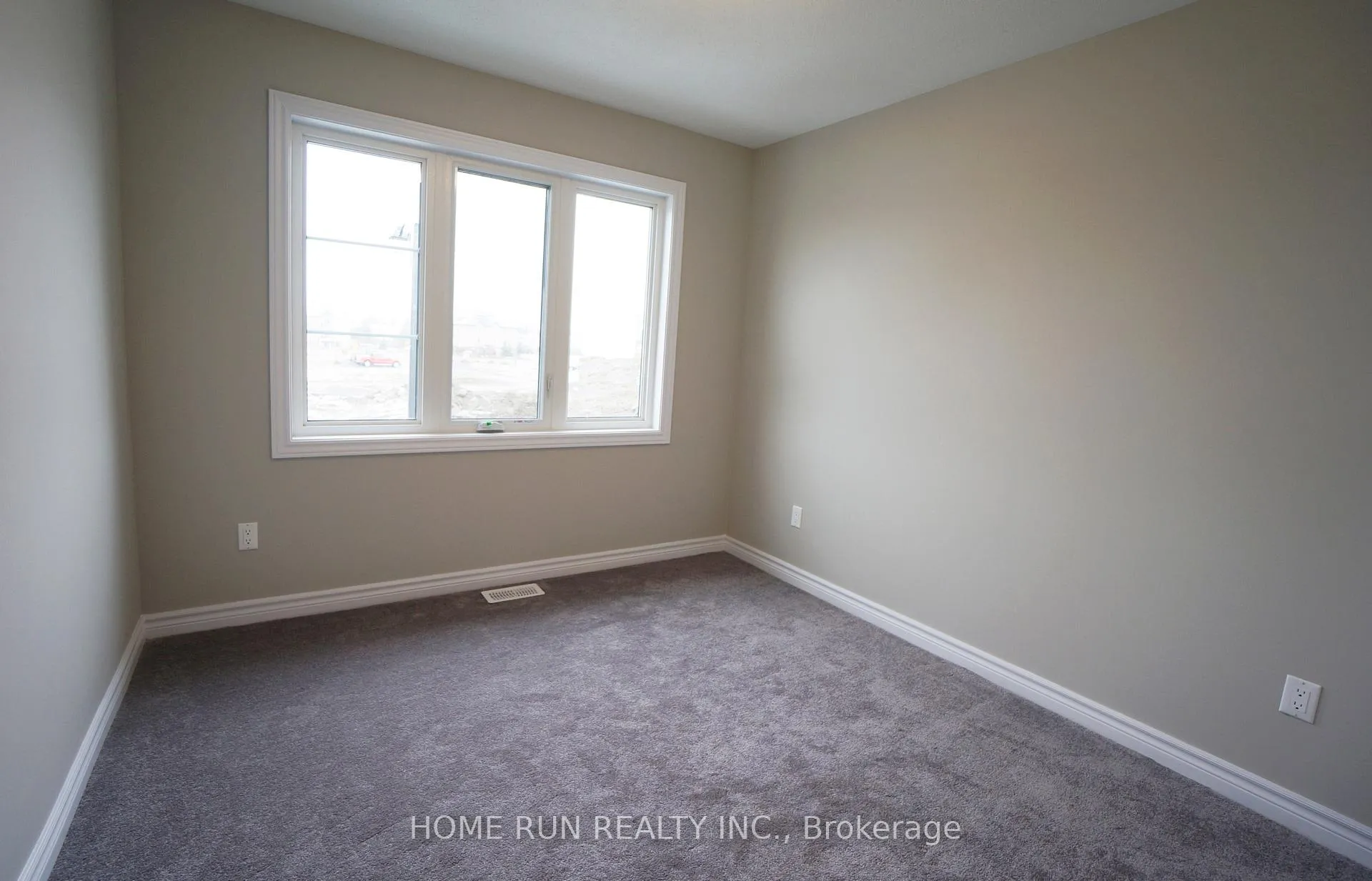 Photo 8 of 2472 Waterlilly Way, Ottawa, Barrhaven - Heritage Park — HOMEH