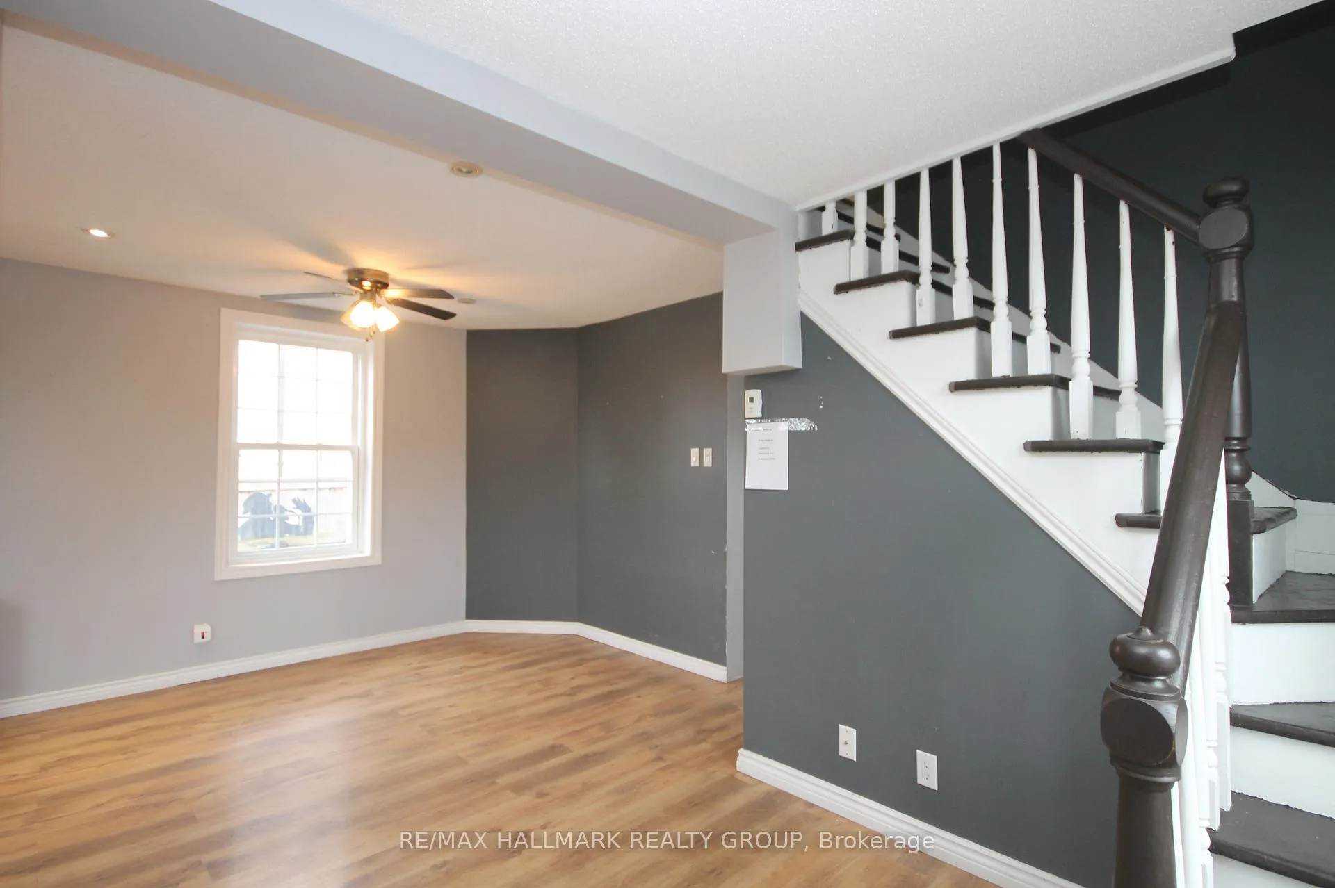 Photo 5 of 74 McGonigal Street W, Arnprior — HOMEH