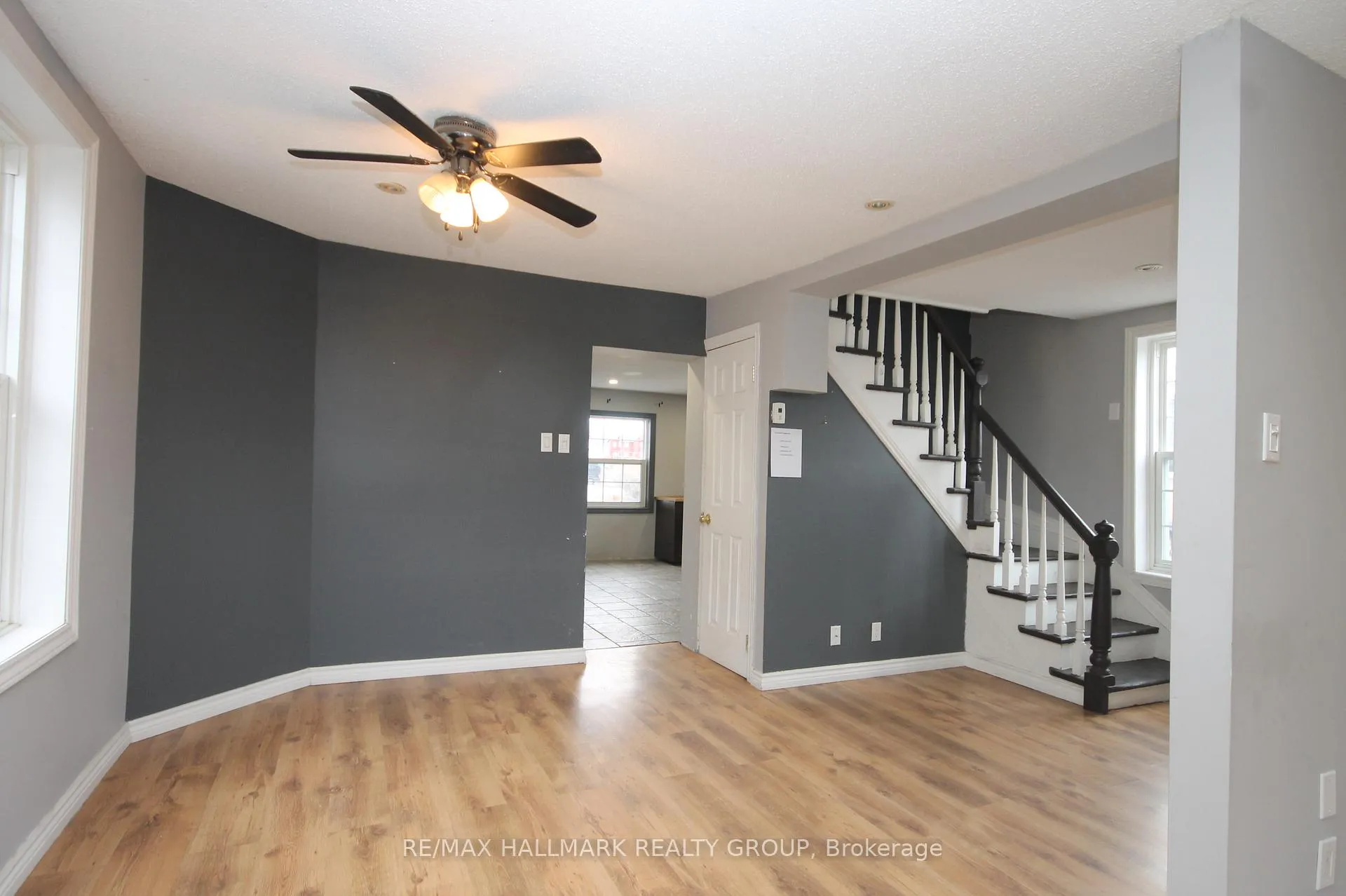 Photo 6 of 74 McGonigal Street W, Arnprior — HOMEH