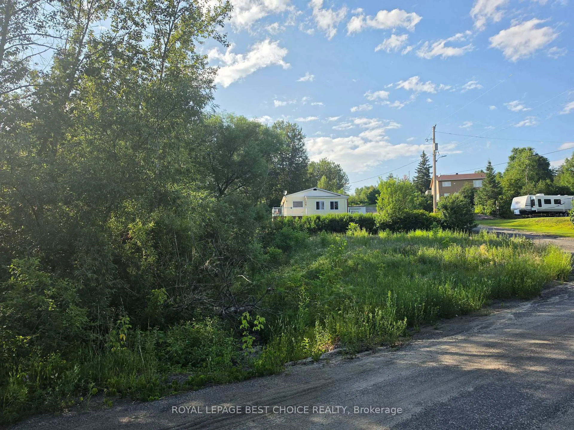 Photo 4 of 29 Hudson Bay Road, Cobalt — HOMEH
