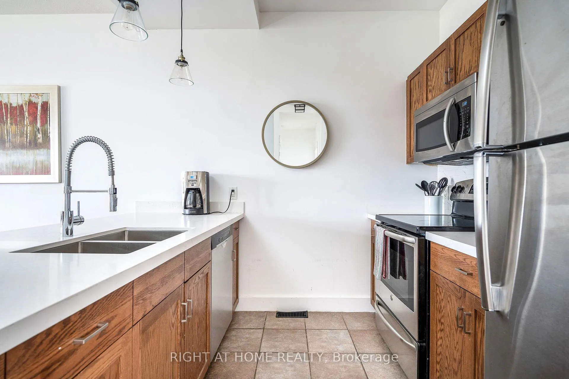 Photo 5 of Unit 124, 125 Fairway Court, Blue Mountains — HOMEH