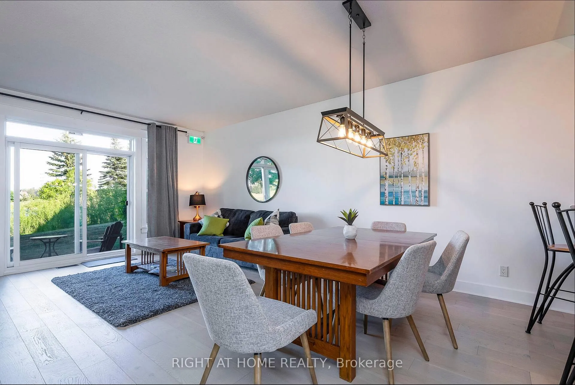 Photo 6 of Unit 124, 125 Fairway Court, Blue Mountains — HOMEH