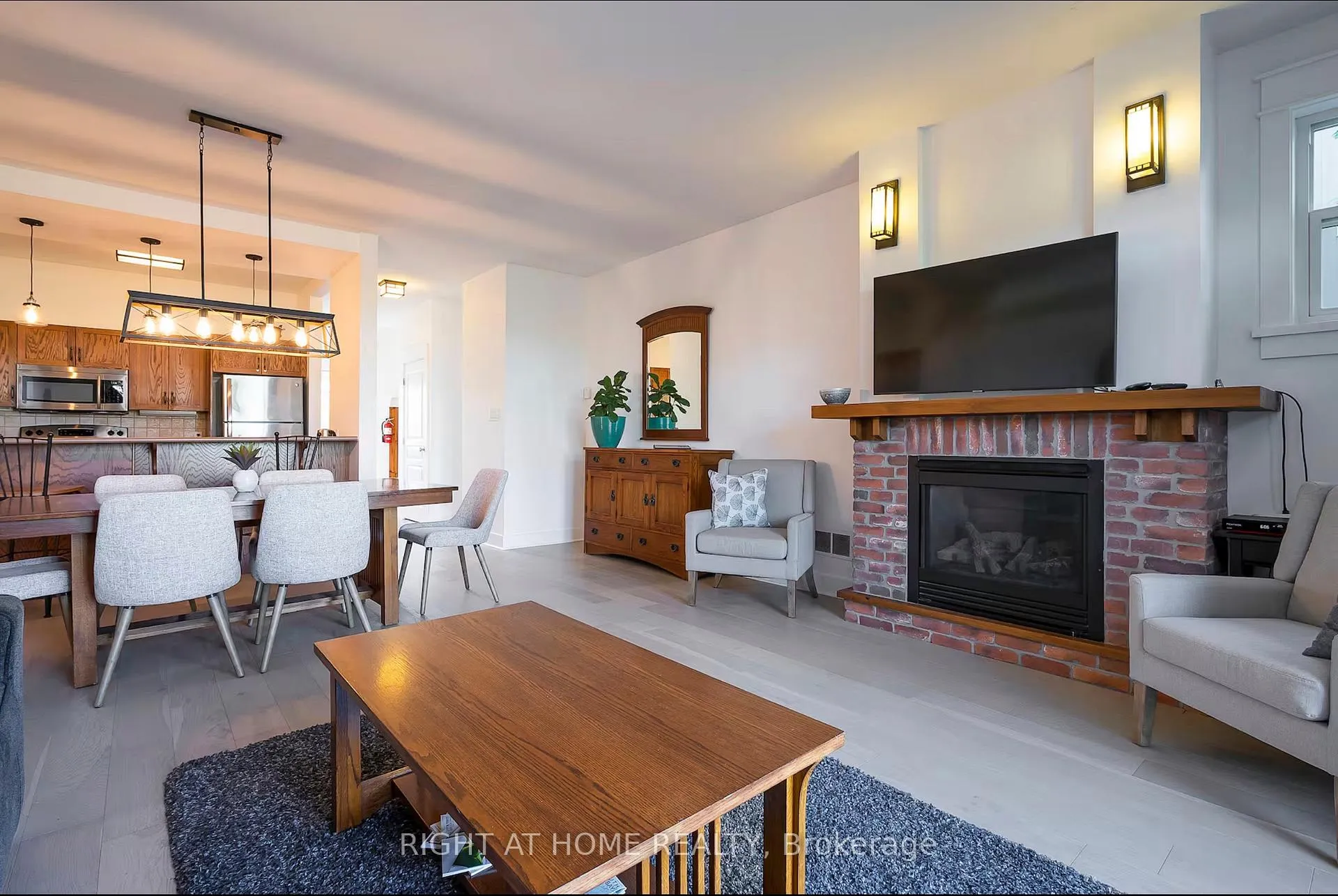 Photo 7 of Unit 124, 125 Fairway Court, Blue Mountains — HOMEH