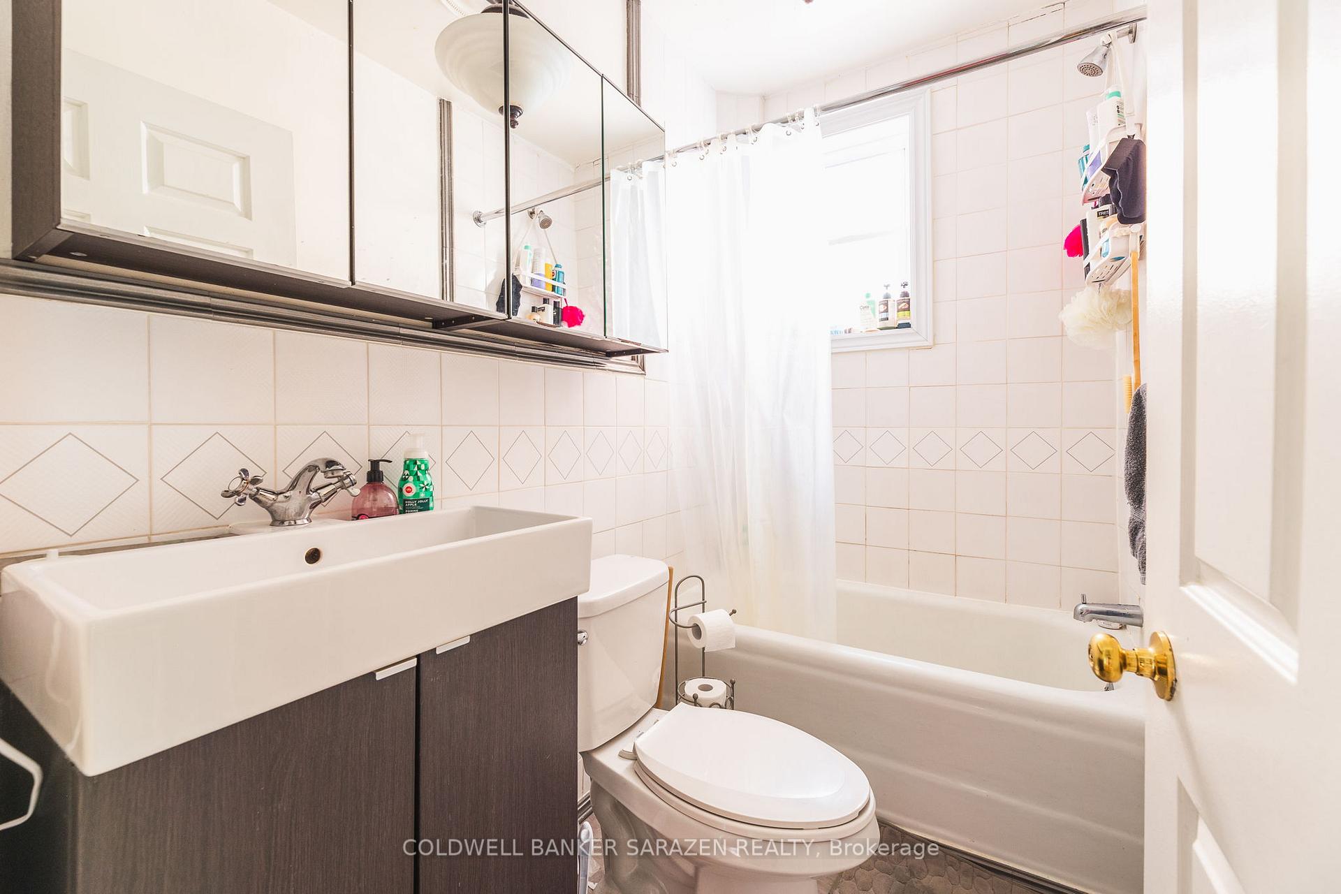 Photo 13 of Unit 2, 229 Charlotte Street, Ottawa, Sandy Hill — HOMEH