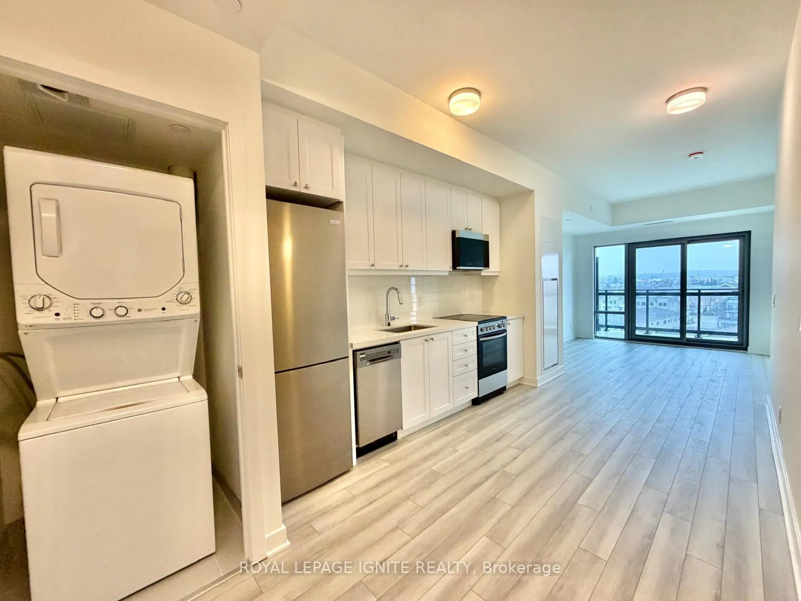 Photo 5 of Unit 716, 51 Clarington Boulevard, Clarington, Bowmanville — HOMEH
