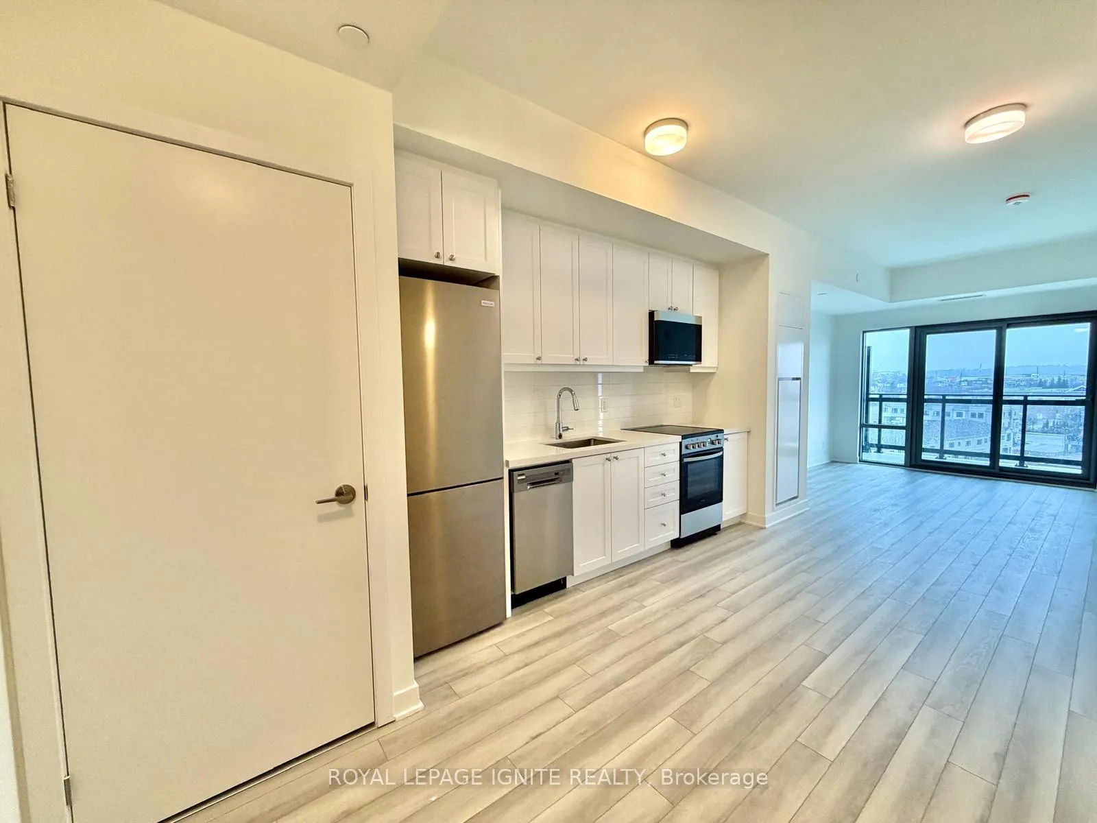 Photo 7 of Unit 716, 51 Clarington Boulevard, Clarington, Bowmanville — HOMEH