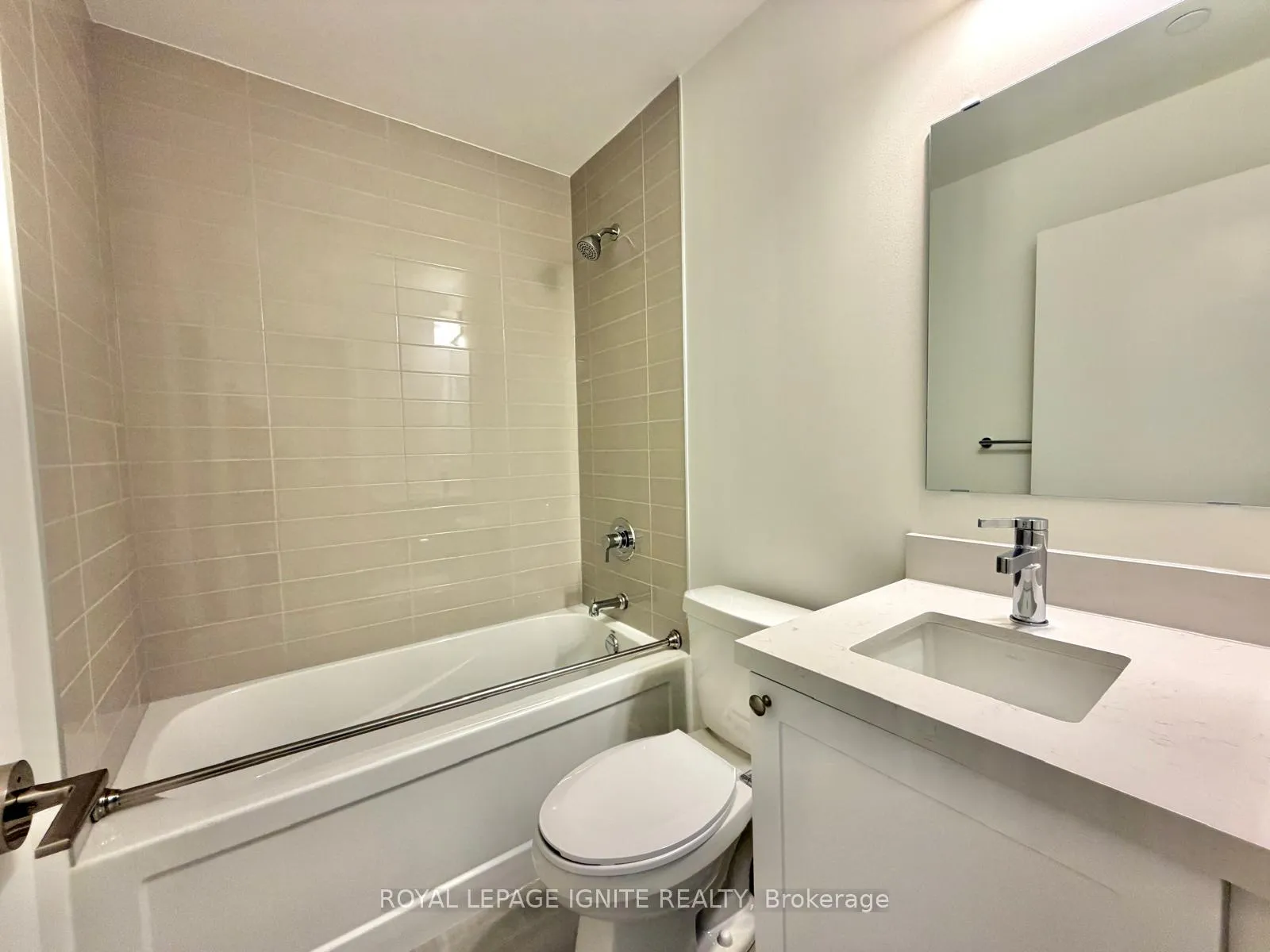 Photo 13 of Unit 716, 51 Clarington Boulevard, Clarington, Bowmanville — HOMEH