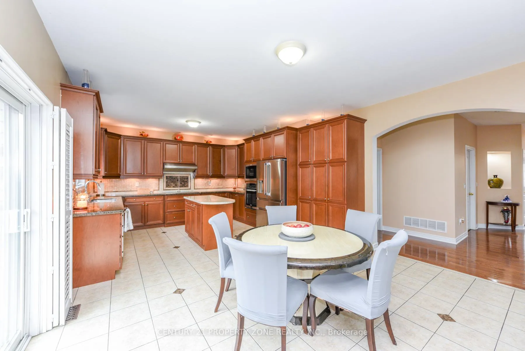 Photo 2 of 24 Jacksonville Drive, Brampton, Vales of Castlemore — HOMEH