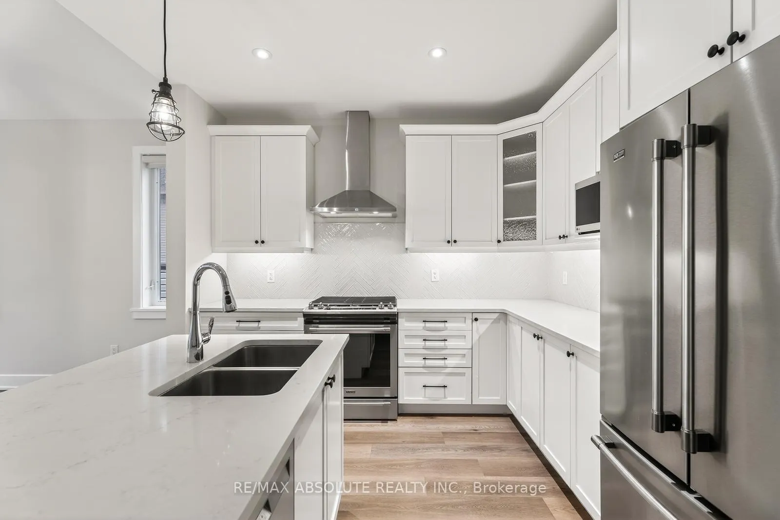Photo 9 of 106 Mcphail Road, Carleton Place — HOMEH