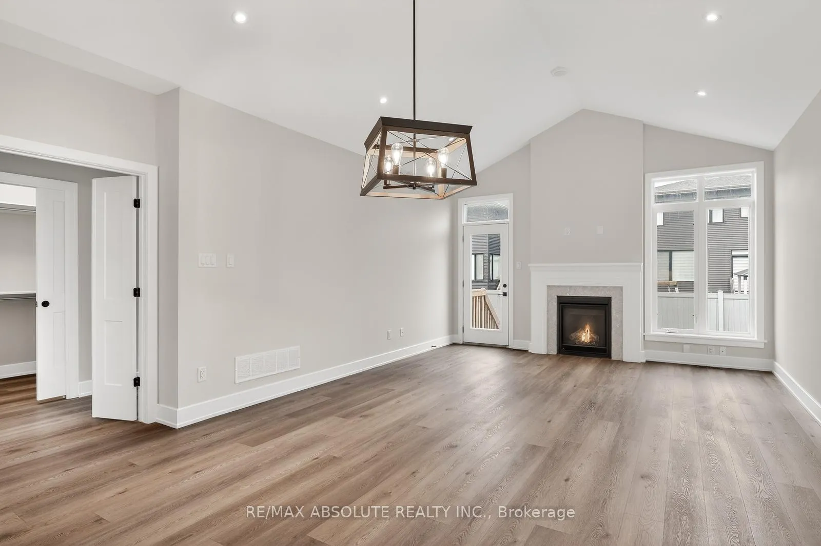 Photo 14 of 106 Mcphail Road, Carleton Place — HOMEH