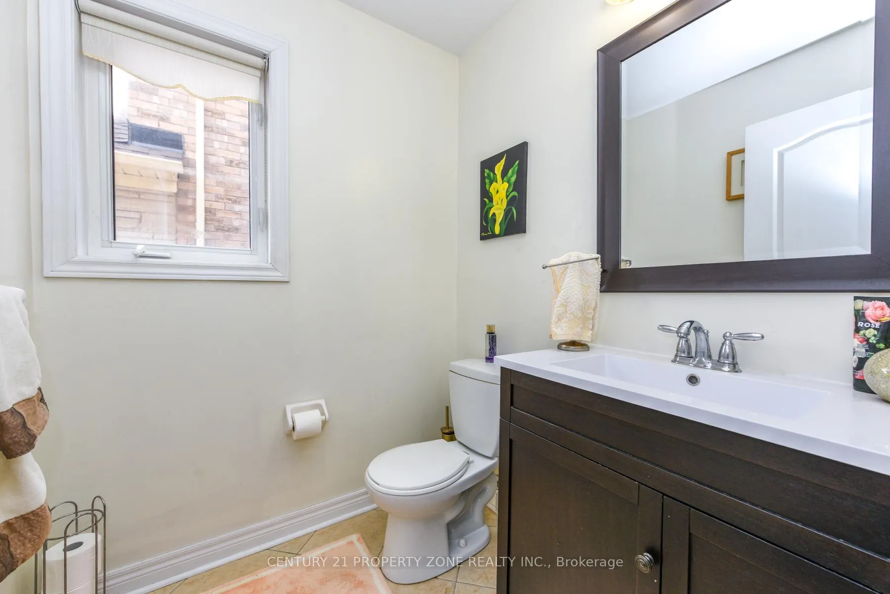 Photo 5 of 22 Jacksonville Drive, Brampton, Vales of Castlemore — HOMEH