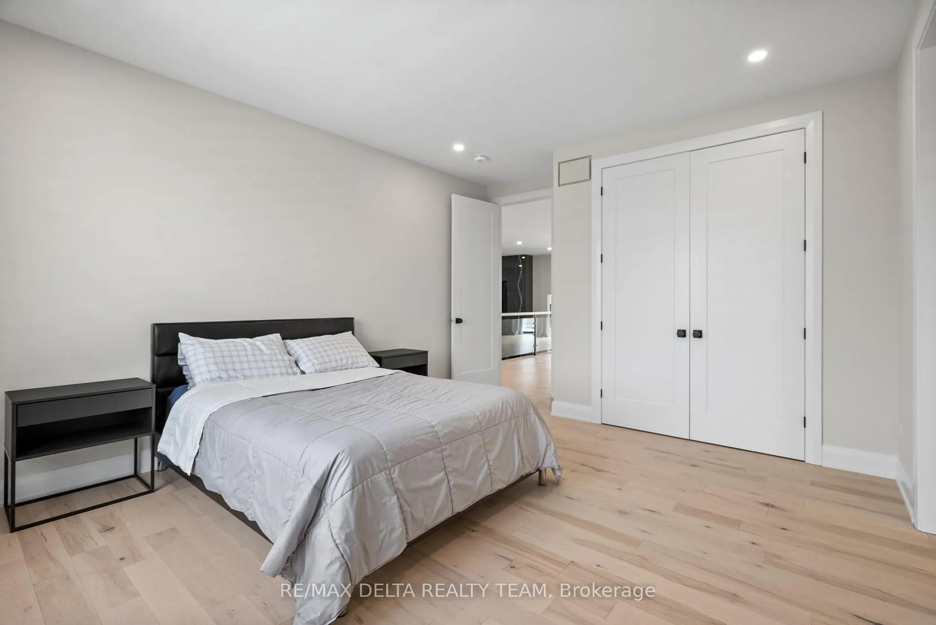 Photo 35 of 663 Ballycastle Crescent, Ottawa, Riverside South — HOMEH