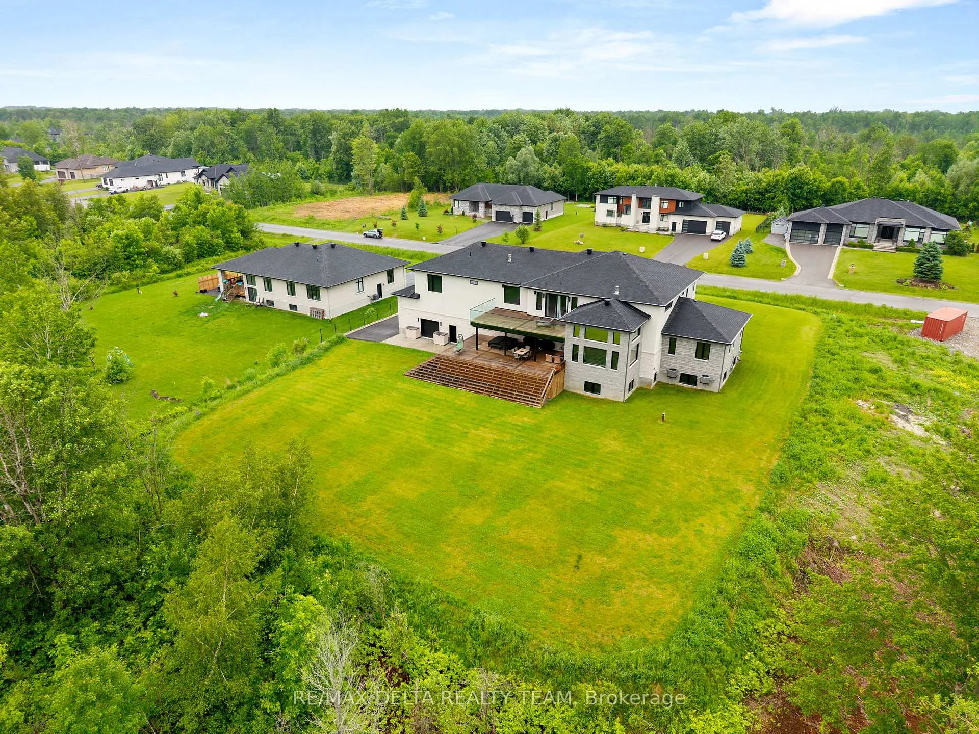 Photo 43 of 663 Ballycastle Crescent, Ottawa, Riverside South — HOMEH
