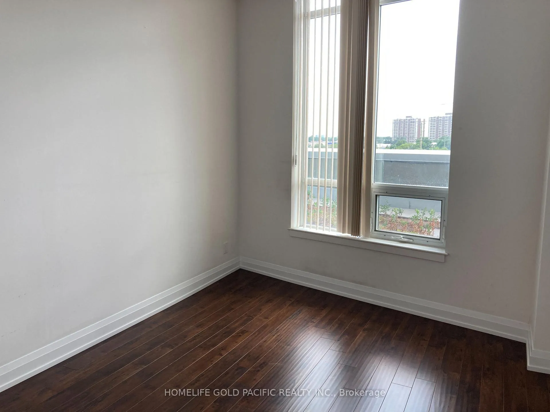 Photo 8 of Unit 325, 7161 Yonge Street, Markham, Grandview — HOMEH