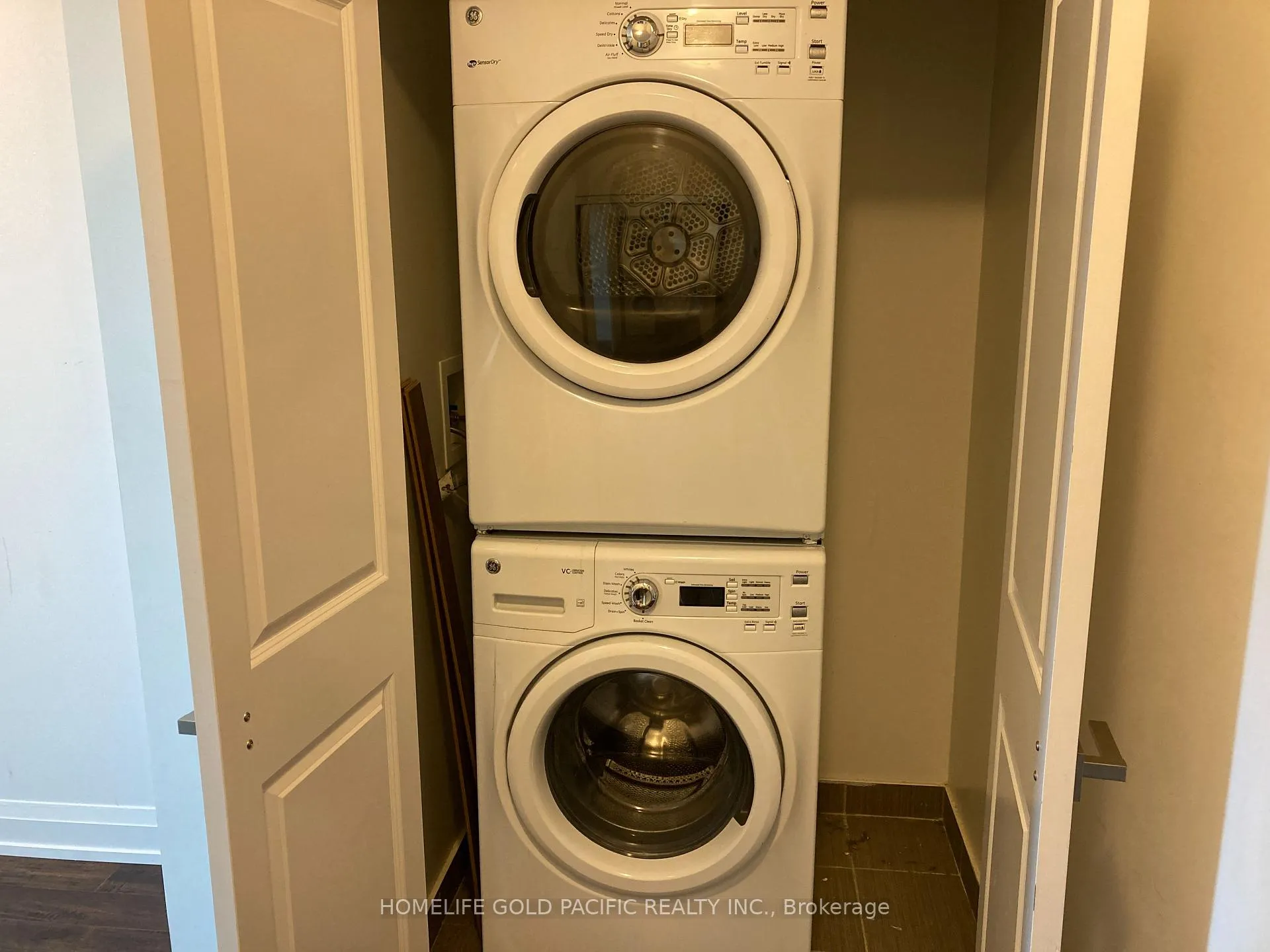 Photo 12 of Unit 325, 7161 Yonge Street, Markham, Grandview — HOMEH