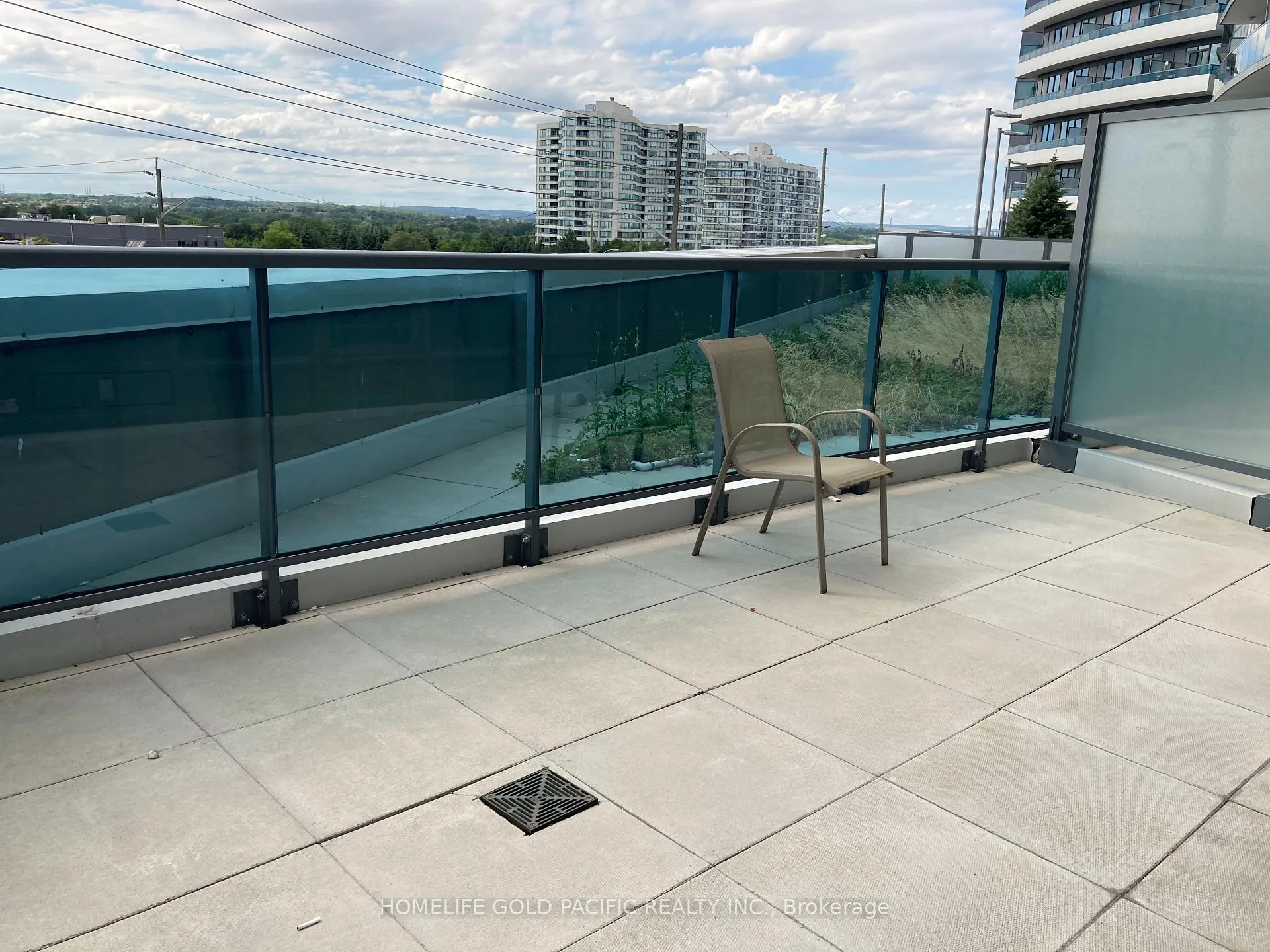 Photo 13 of Unit 325, 7161 Yonge Street, Markham, Grandview — HOMEH