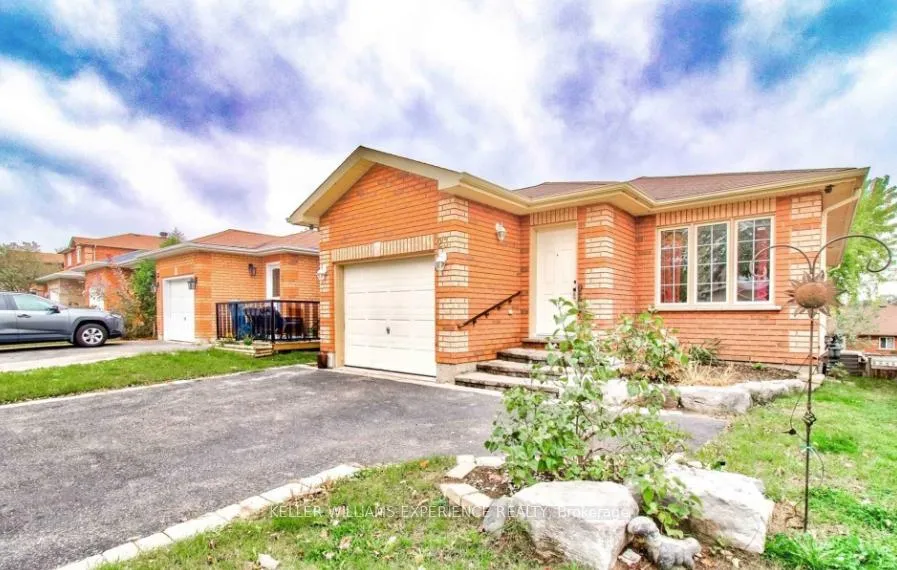 Photo 2 of Unit Upper, 23 Butternut Drive, Barrie, Holly — HOMEH