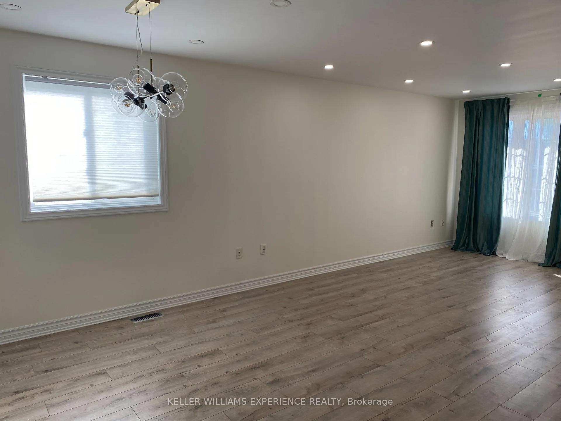 Photo 4 of Unit Upper, 23 Butternut Drive, Barrie, Holly — HOMEH