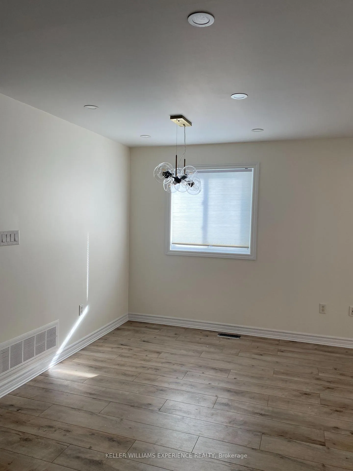Photo 6 of Unit Upper, 23 Butternut Drive, Barrie, Holly — HOMEH