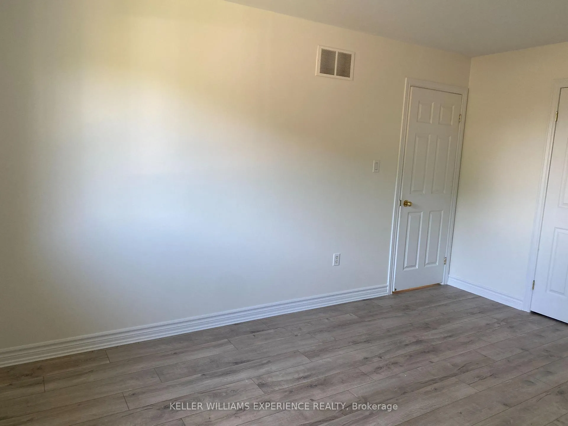 Photo 12 of Unit Upper, 23 Butternut Drive, Barrie, Holly — HOMEH
