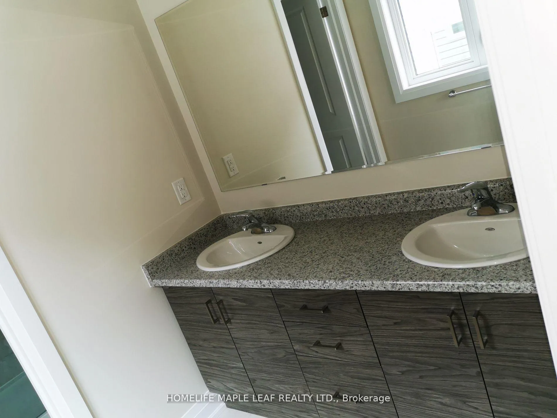 Photo 14 of 237 Sedgewood Street, Kitchener — HOMEH