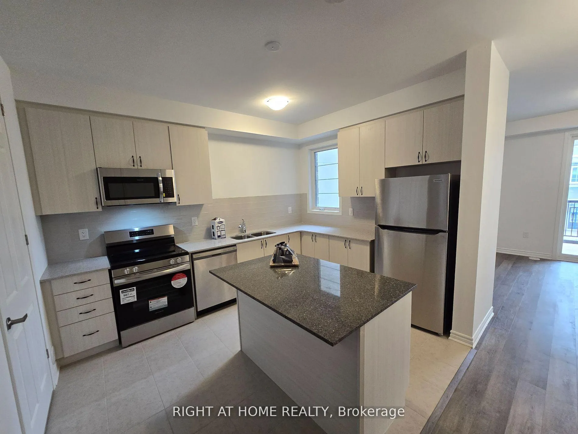 Photo 19 of 1687 Dance Court, Milton, Bowes — HOMEH