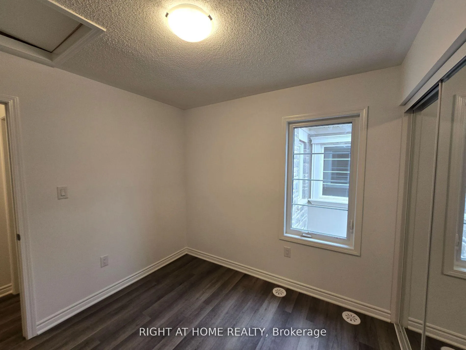 Photo 24 of 1687 Dance Court, Milton, Bowes — HOMEH