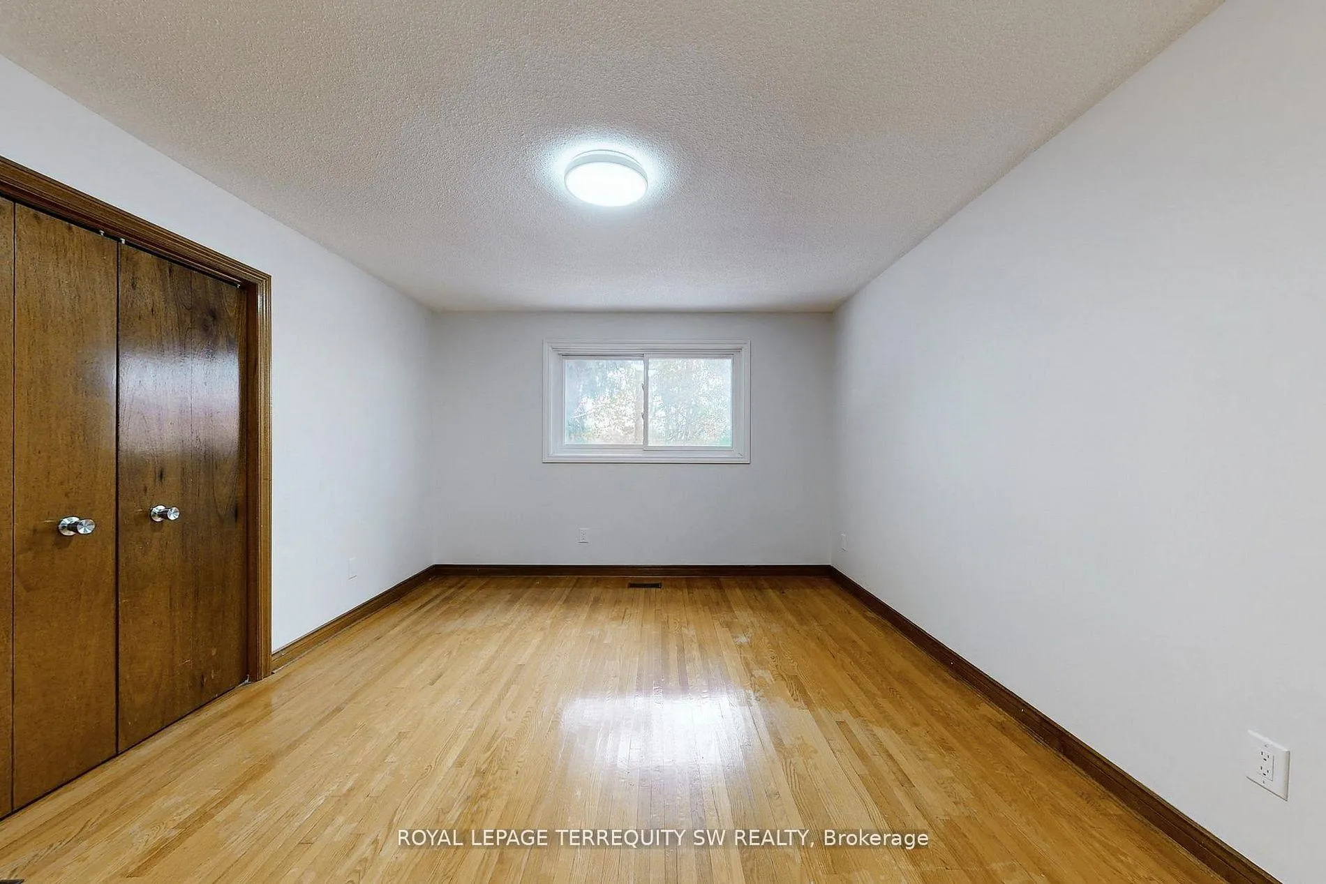 Photo 15 of 327a Beechgrove Drive, Scarborough, West Hill — HOMEH