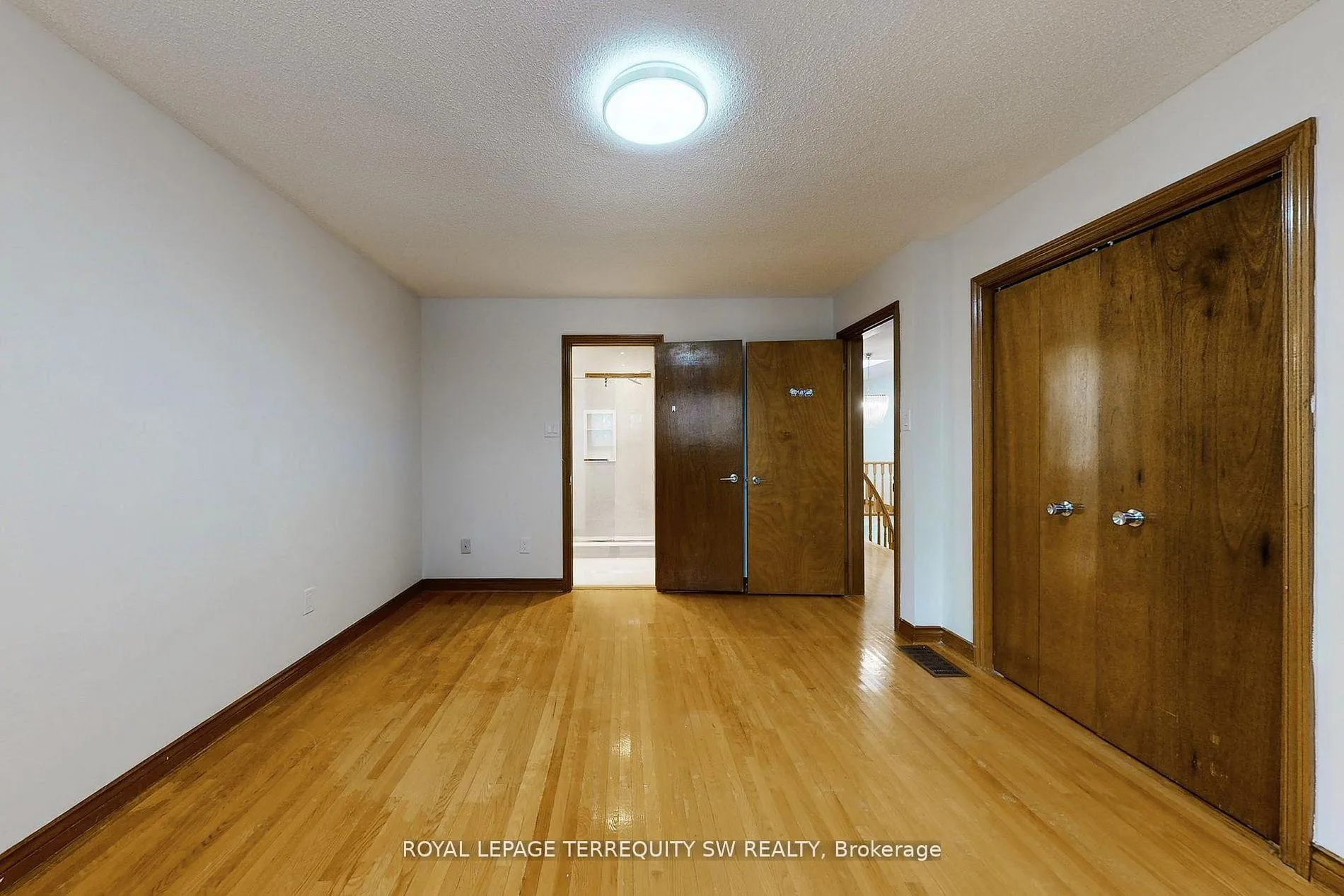 Photo 16 of 327a Beechgrove Drive, Scarborough, West Hill — HOMEH