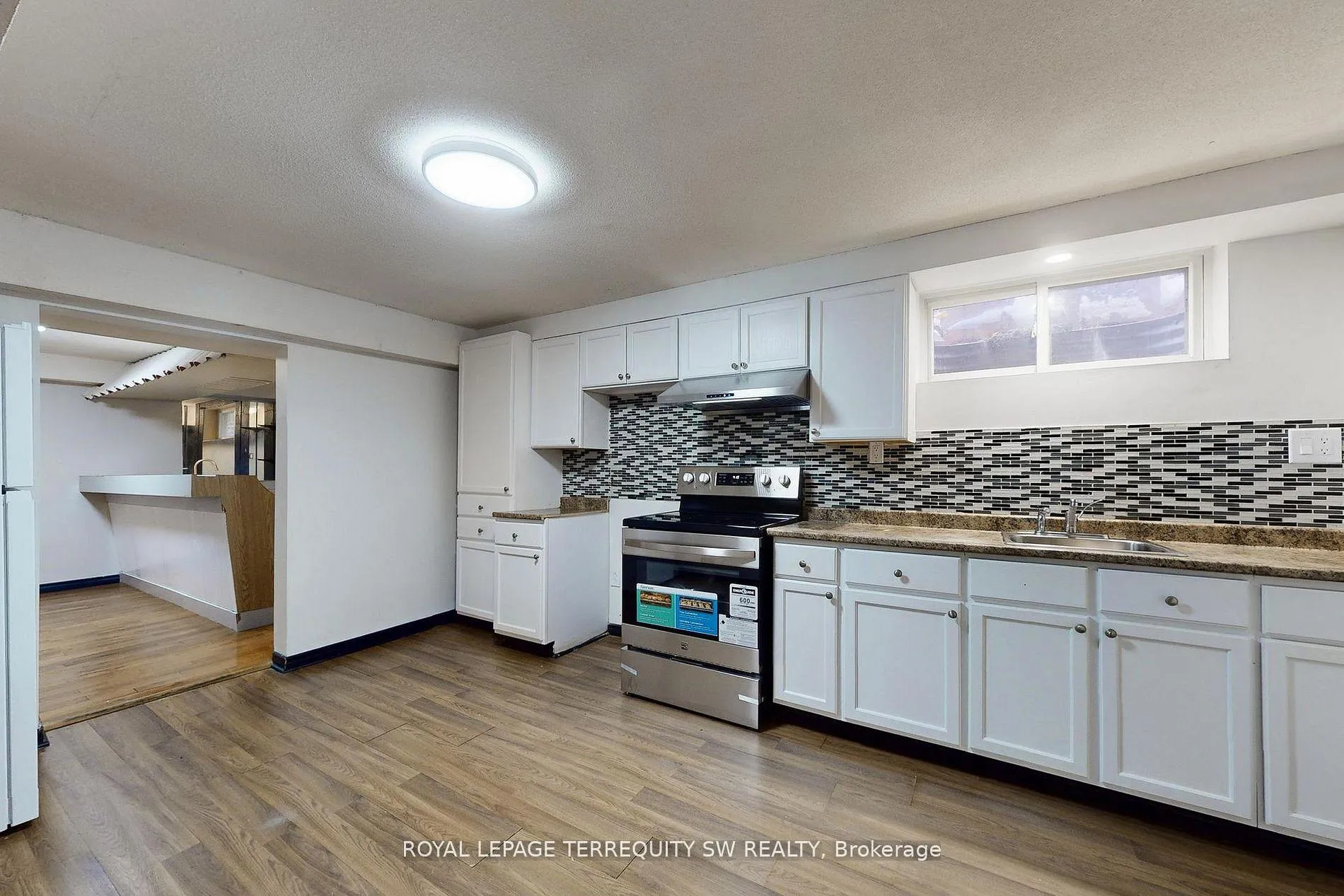 Photo 29 of 327a Beechgrove Drive, Scarborough, West Hill — HOMEH