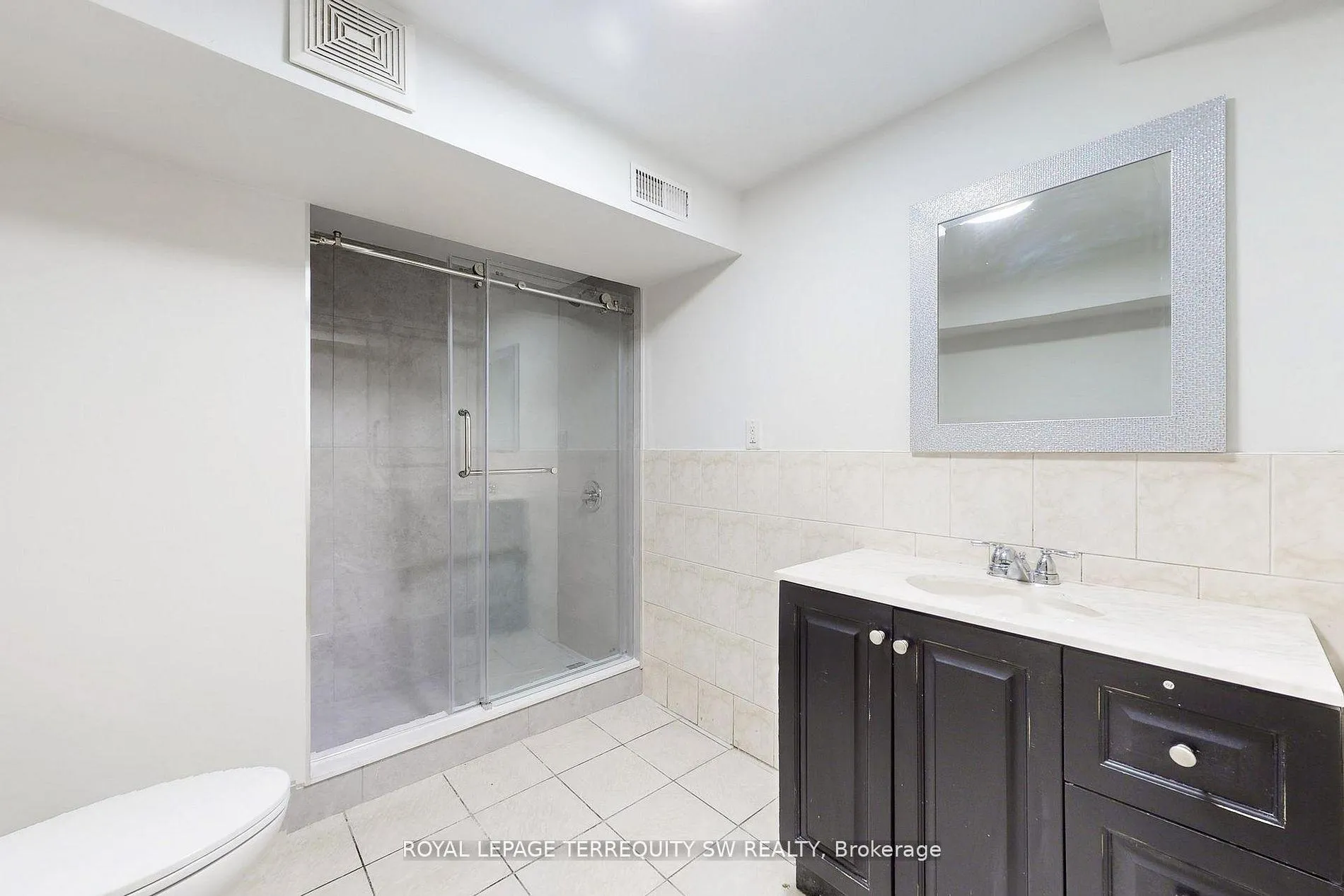 Photo 32 of 327a Beechgrove Drive, Scarborough, West Hill — HOMEH