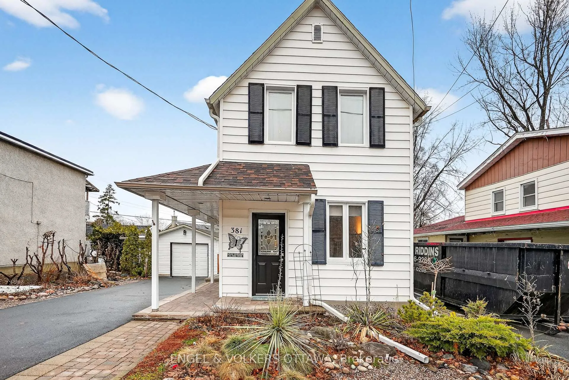 Front of 381 Montfort Street