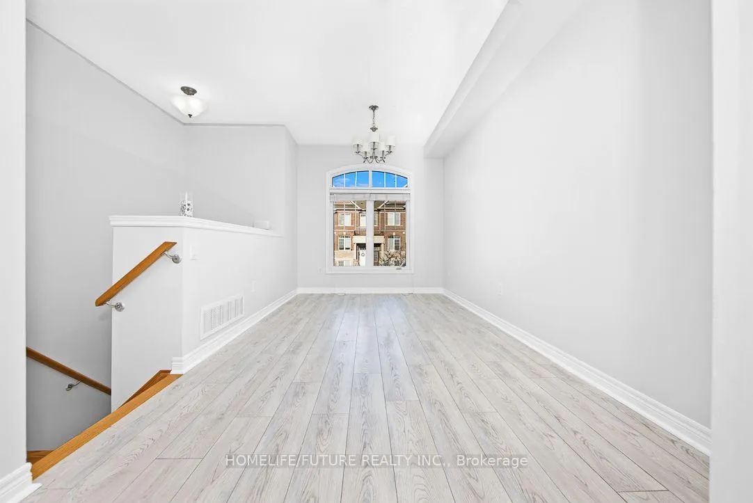 Photo 4 of 282 Delray Drive, Markham, Greensborough — HOMEH
