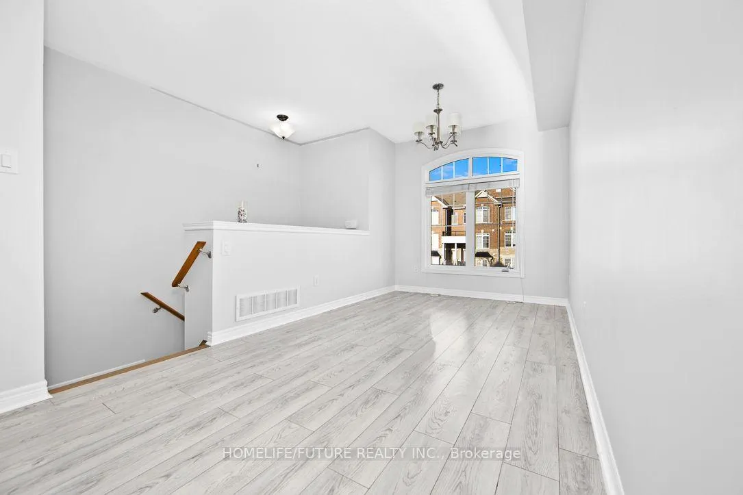 Photo 5 of 282 Delray Drive, Markham, Greensborough — HOMEH