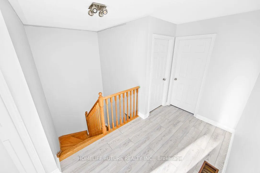 Photo 14 of 282 Delray Drive, Markham, Greensborough — HOMEH