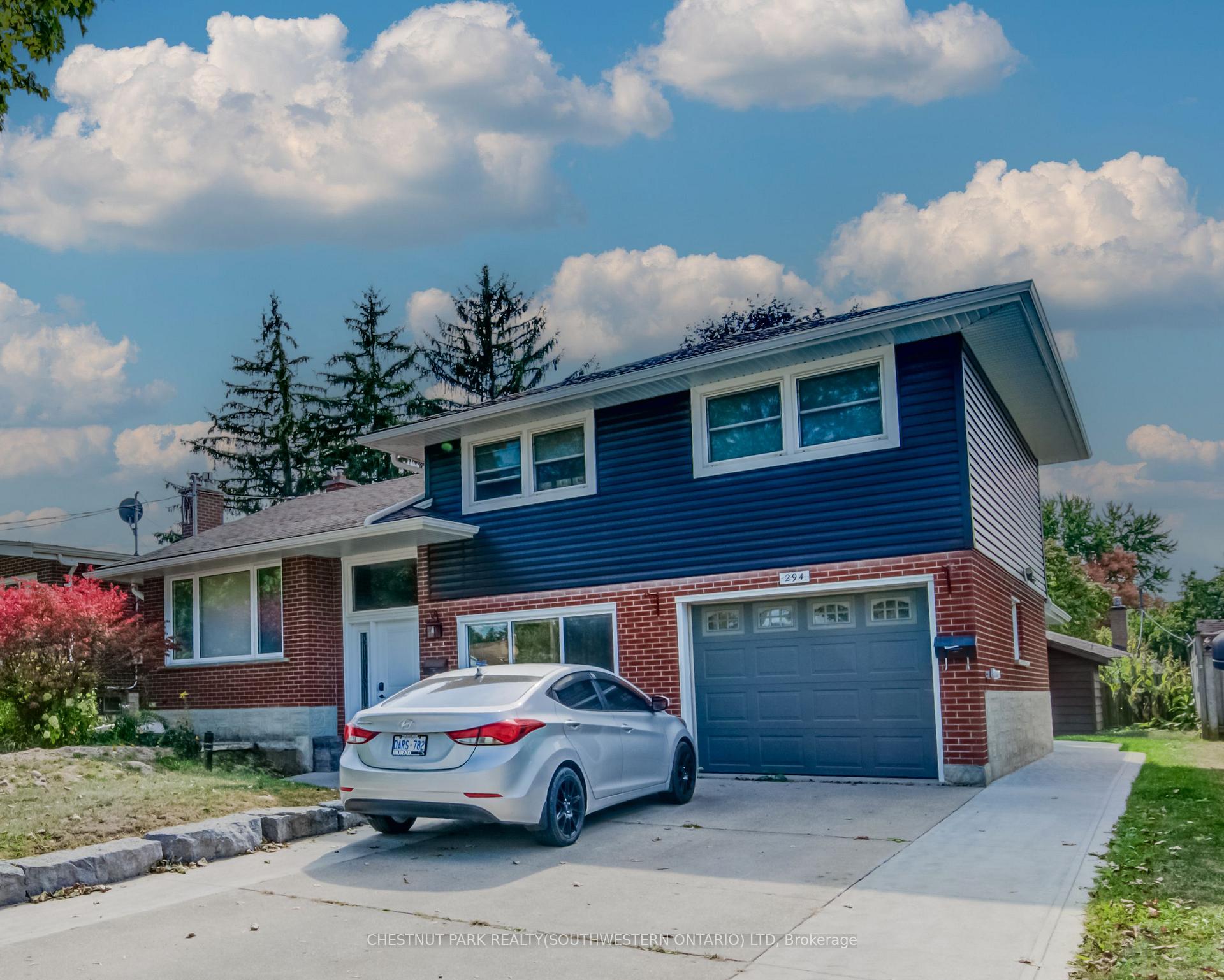 Photo 3 of Unit B, 294 Rosemount Drive, Kitchener — HOMEH
