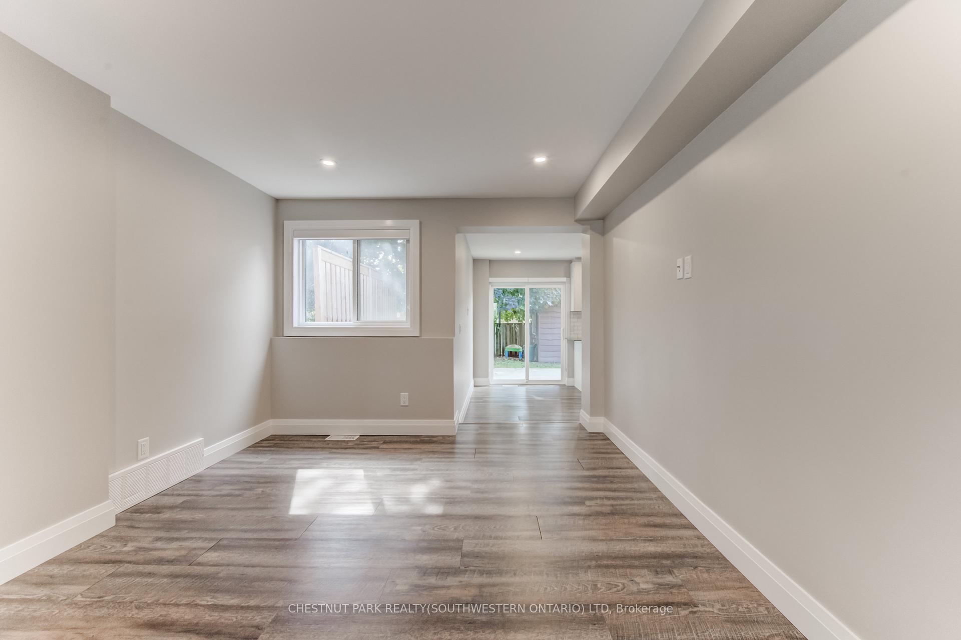 Photo 9 of Unit B, 294 Rosemount Drive, Kitchener — HOMEH