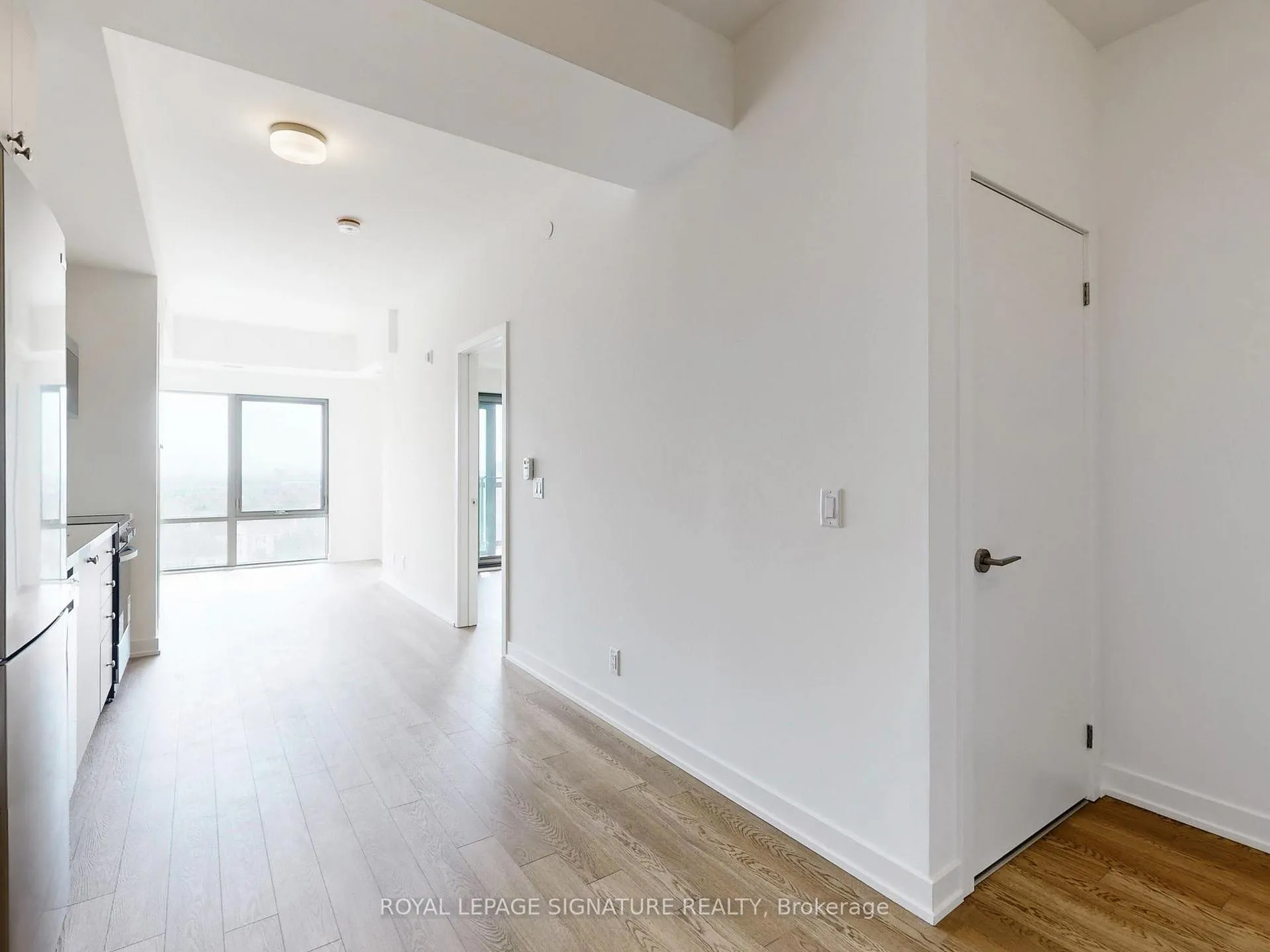 Photo 2 of Unit 821, 51 Clarington Boulevard, Clarington, Bowmanville — HOMEH