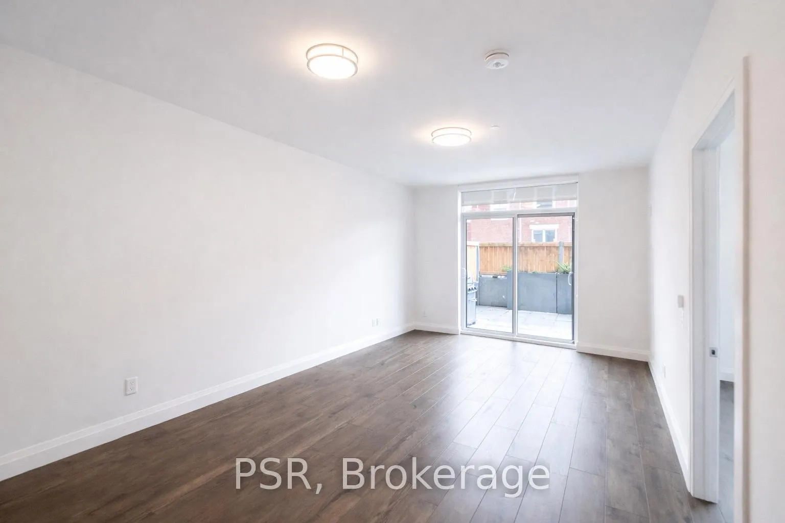 Photo 2 of Unit 112, 399 Queen Street S, Waterloo — HOMEH